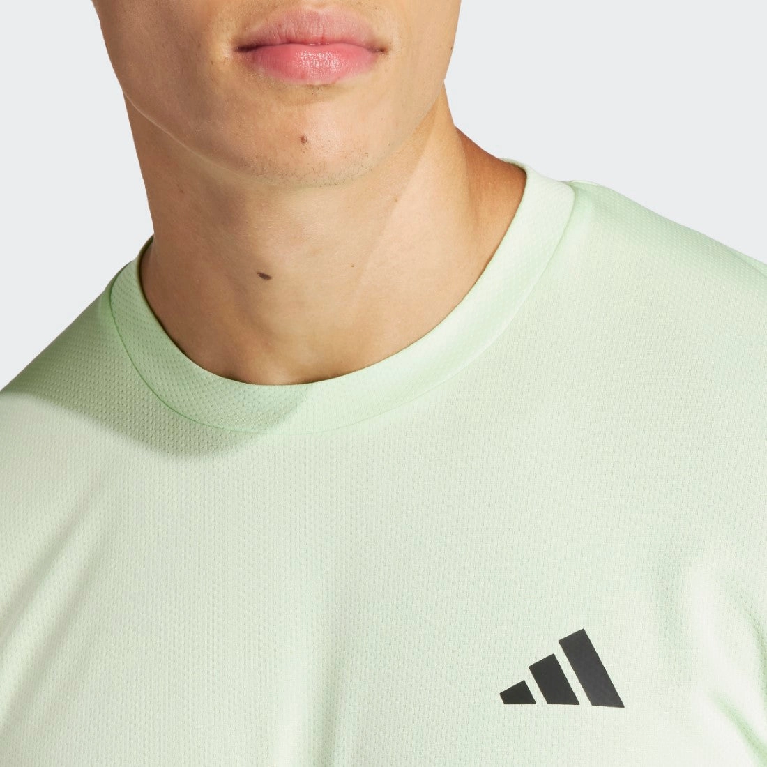 OdorResistant Fabric Relaxed Comfort Look Train Essentials Training T-Shirt
