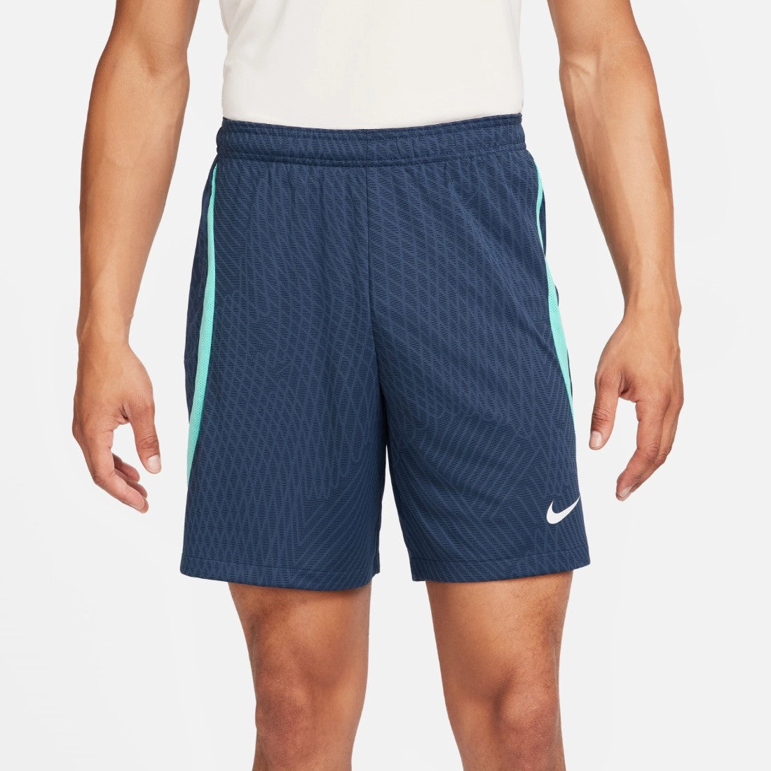 Basic Stretch Classic Style Dri-FIT Strike Shorts