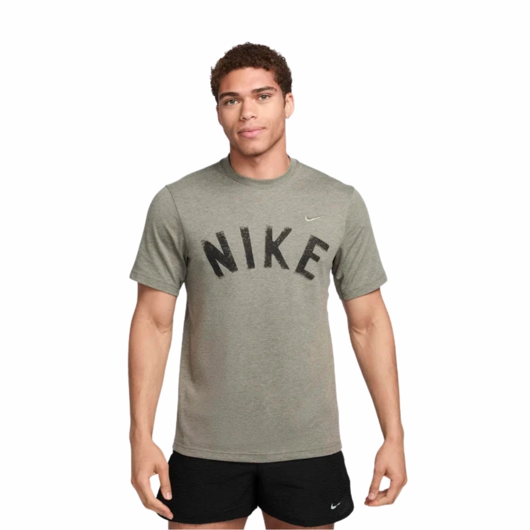 Smooth Seam Technology Pre Shrunk Cotton Primary Swoosh  Dri-FIT Versatile T-shirt
