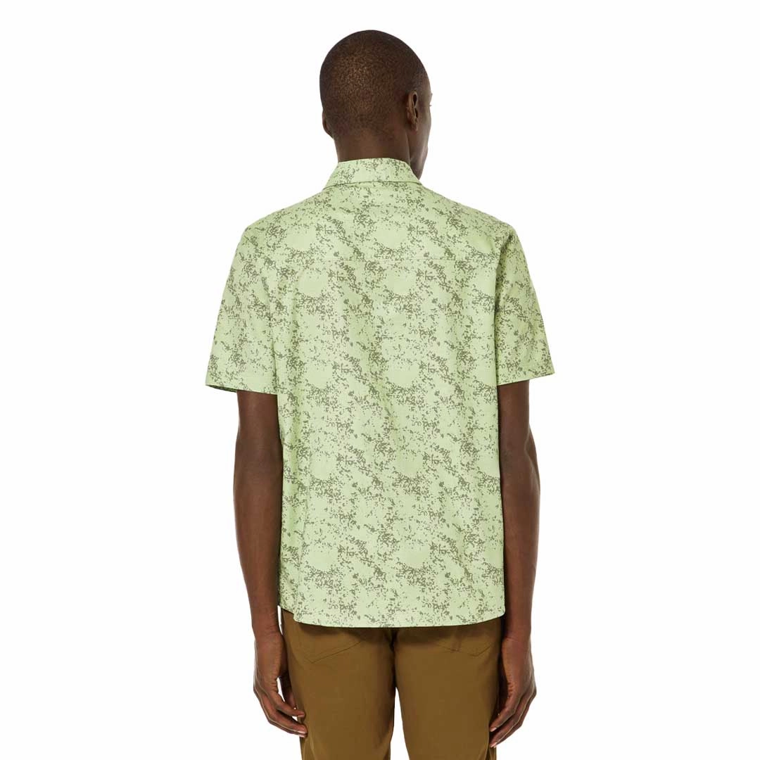 Move Easy Oakley - Men's Sand Camo Woven Short Sleeve Shirt (FOA404369 9VN)