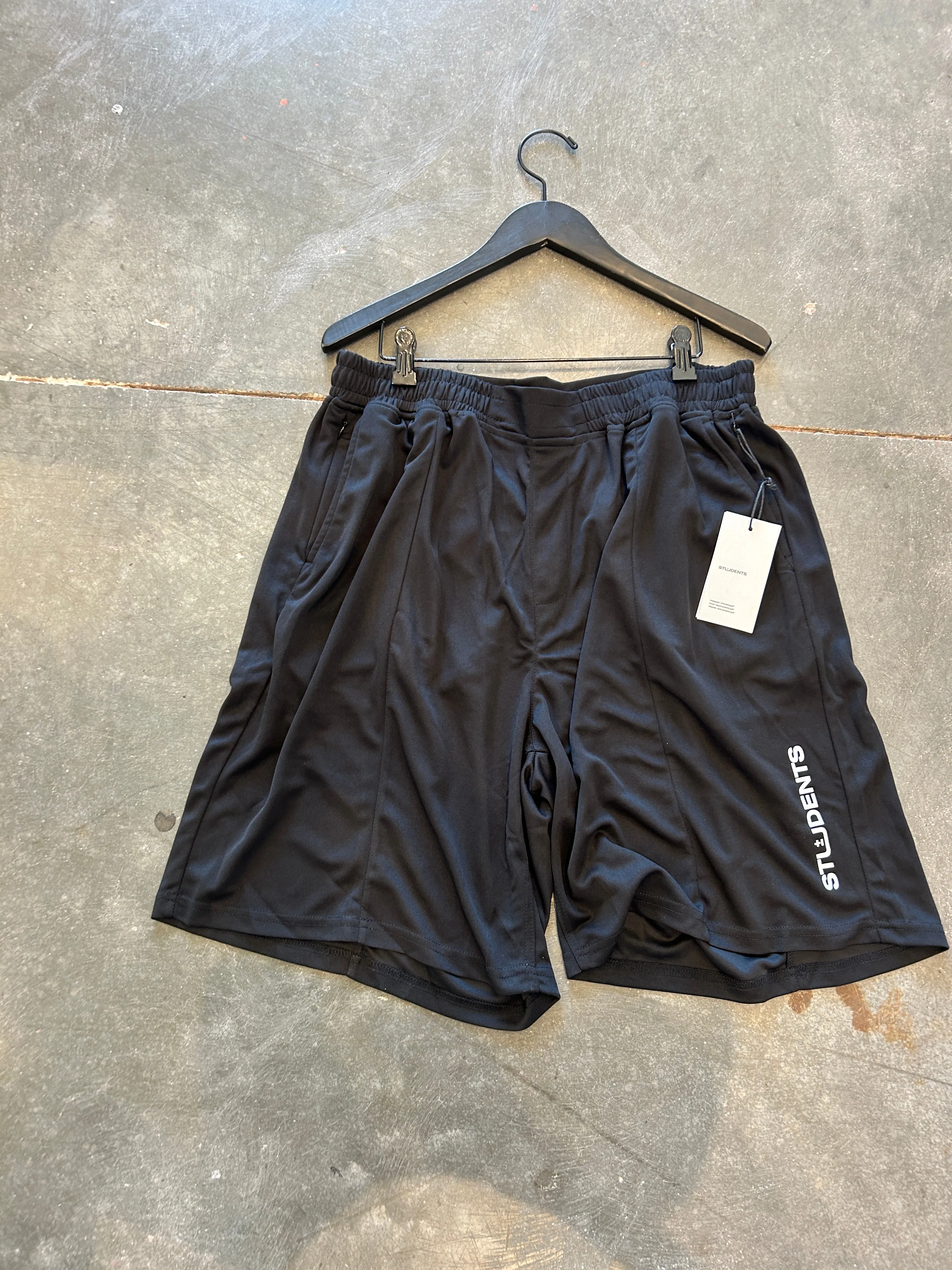 Breathable Lining Students "Jones Nylon Shorts" M - Black