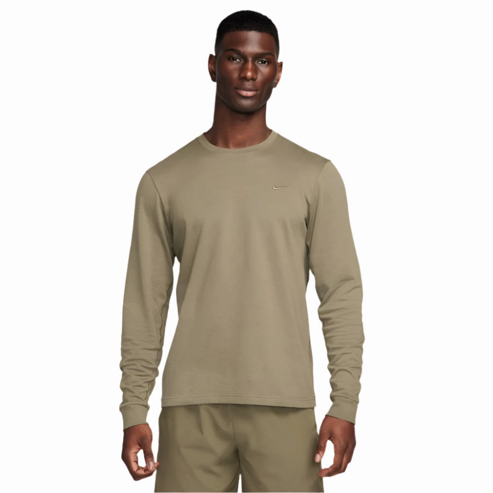 Timeless Must-Have Primary Dri-FIT Long-Sleeve Versatile T-shirt