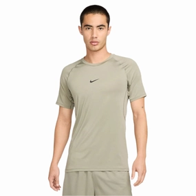 Slim fit clothing Cozy Essentials Pro Dri-FIT Slim T-shirt
