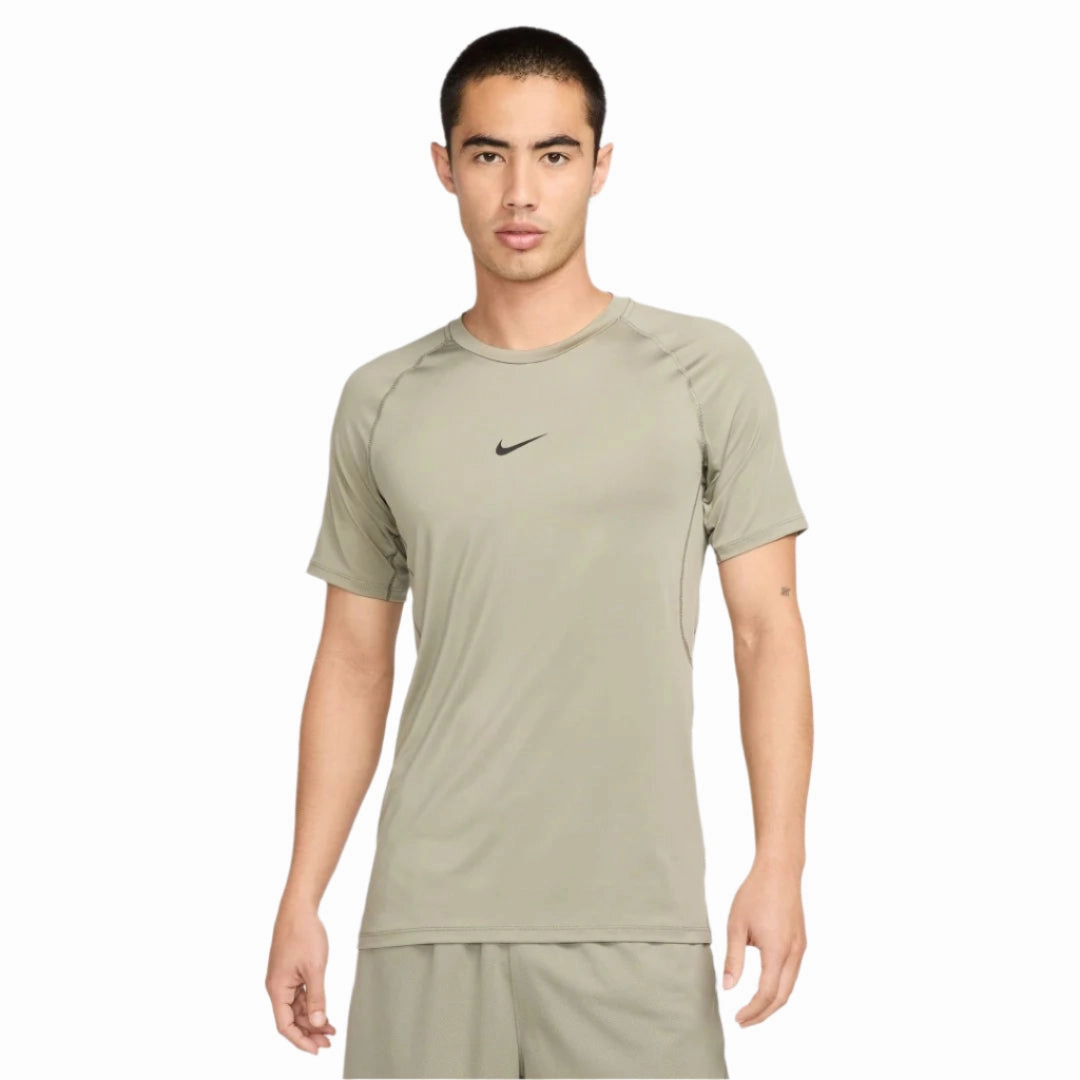 Slim fit clothing Cozy Essentials Pro Dri-FIT Slim T-shirt