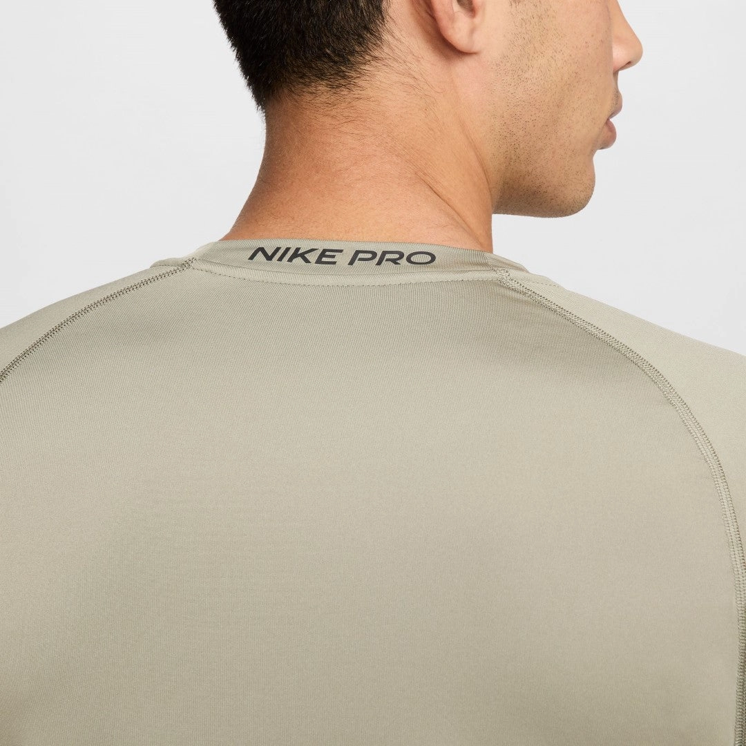 Chic and Soft Pro Dri-FIT Slim T-shirt