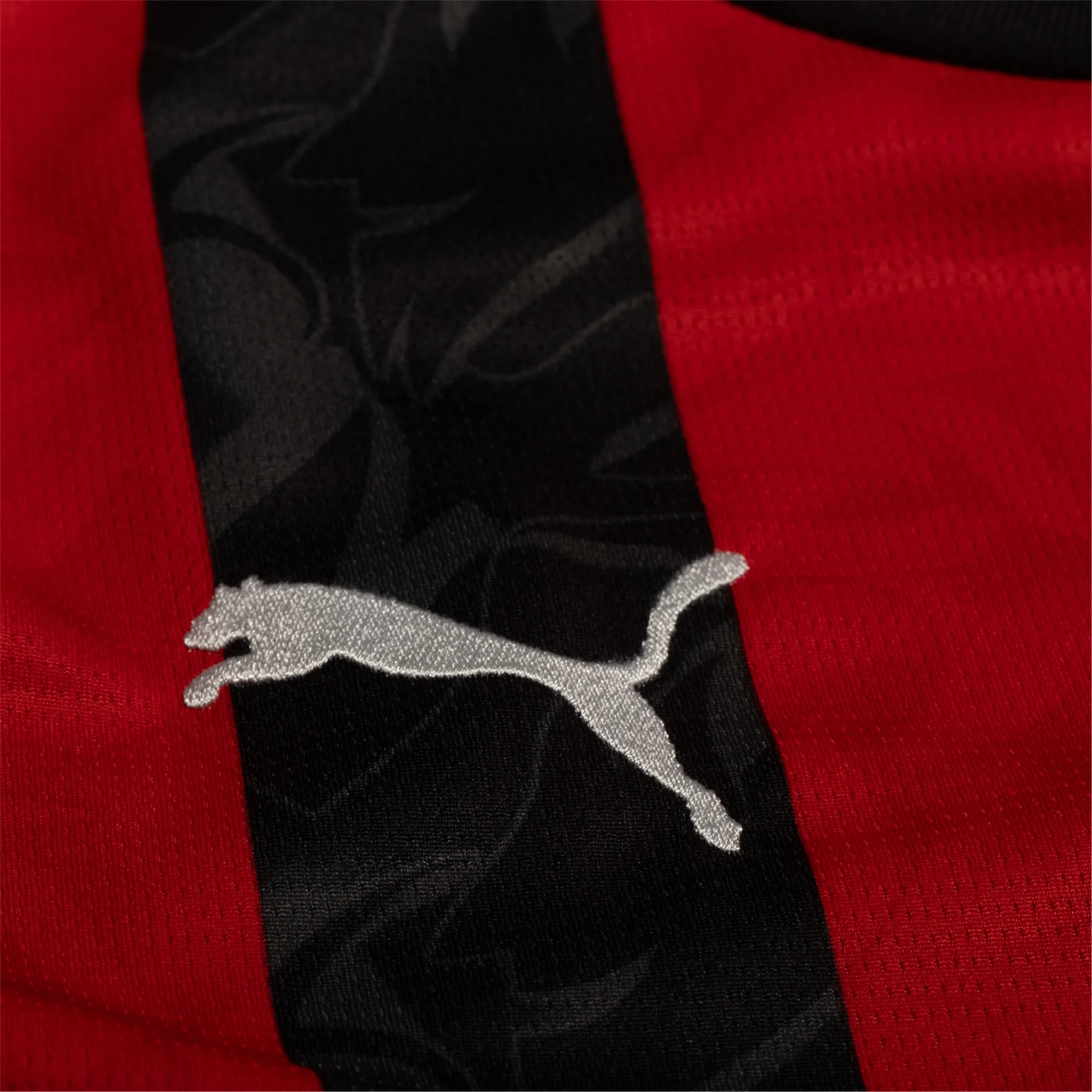 Puma Rafa Leao Men's AC Milan Home Jersey w/ Champions League Patches 25/26 (Red/Black) Slim Silhouette