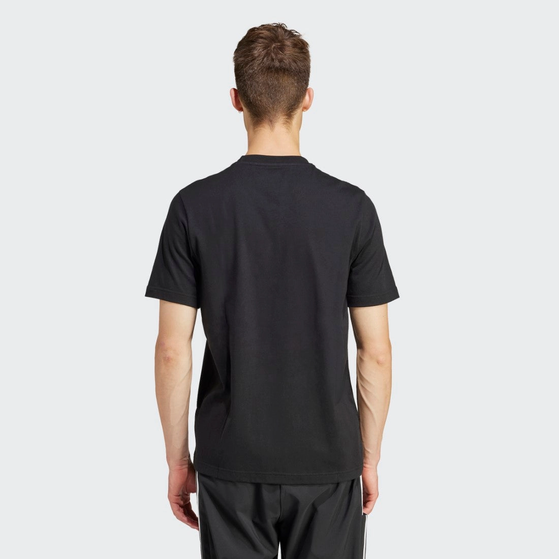 long sleeved Landscape Badge Graphic T-Shirt