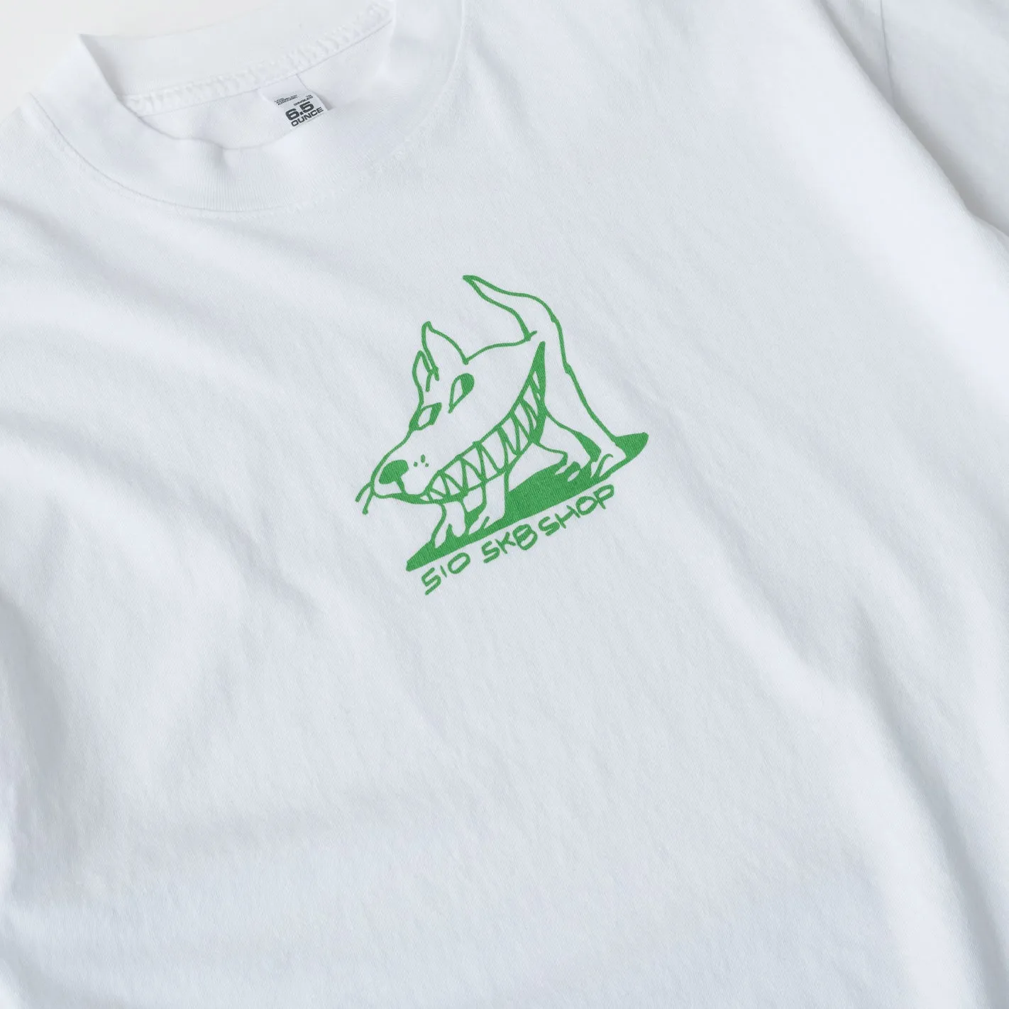 Breathable Style Oversized Fit Sharkdog Tee (White/Green)