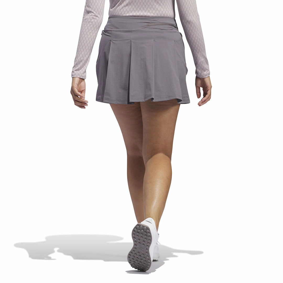 Variable Density Knitting Weightless Feel adidas - Women's Ultimate365 Tour Pleated Skort (IP4184)