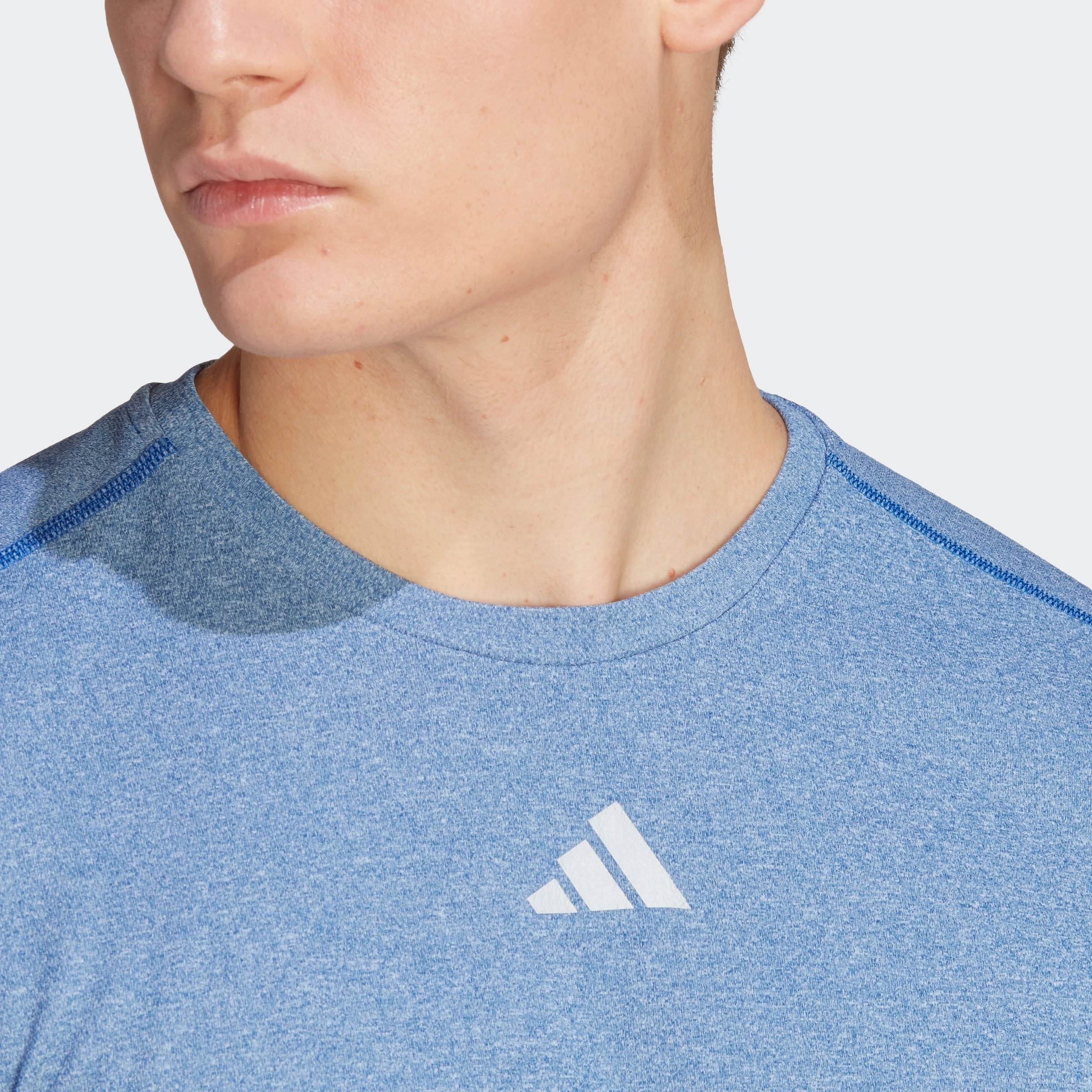 Own the Run Heather T-Shirt Chic Look