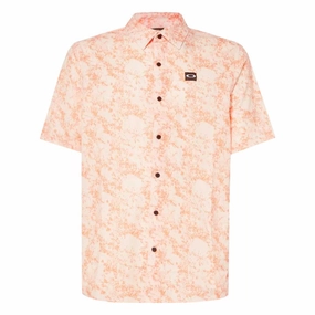 Oakley - Men's Sand Camo Woven Short Sleeve Shirt (FOA404369 9SD) Hybrid Fabric Blends