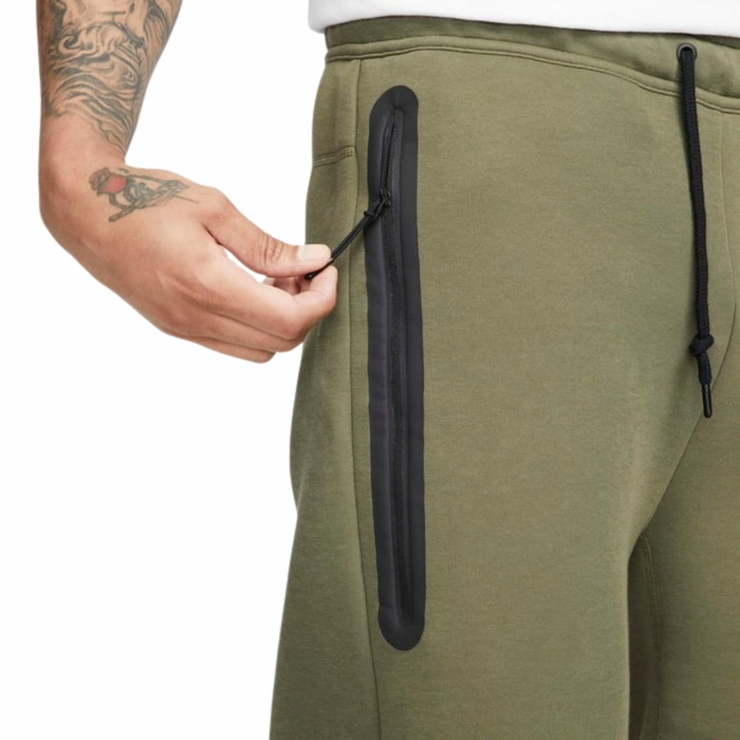 Sportswear Tech Fleece Shorts poolside gear
