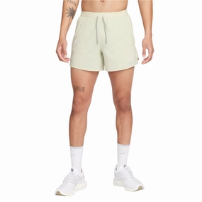soft fit Ultimate Ventilation Channels Stride Dri-FIT 5In Brief-Lined Running Shorts