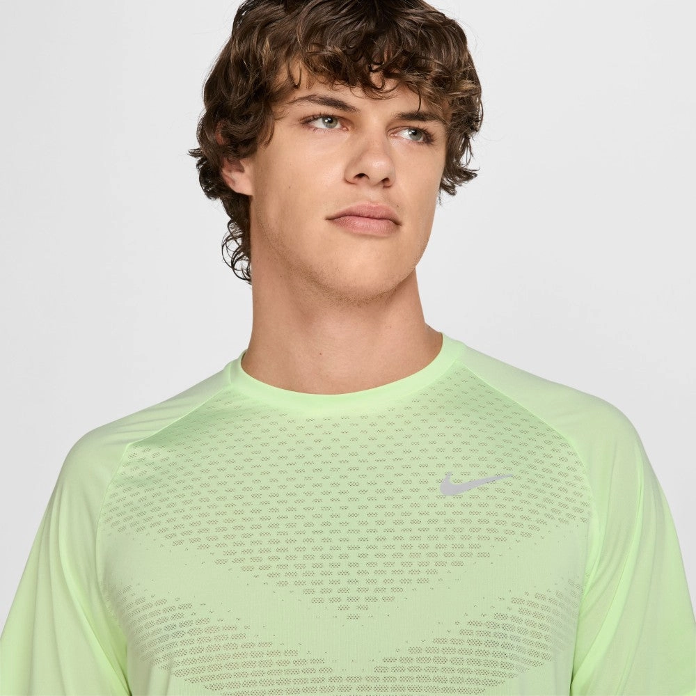 Urban Casual Look Comfy Top Stride Dri-FIT ADV Running T-shirt