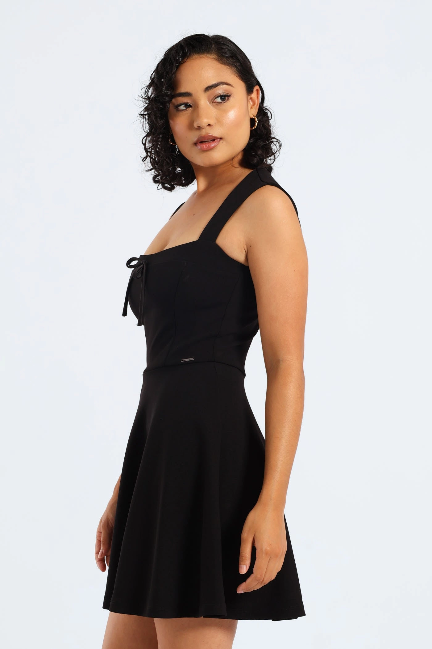 Light Appeal Sweetheart Neckline Mini Skater Dress - Black
