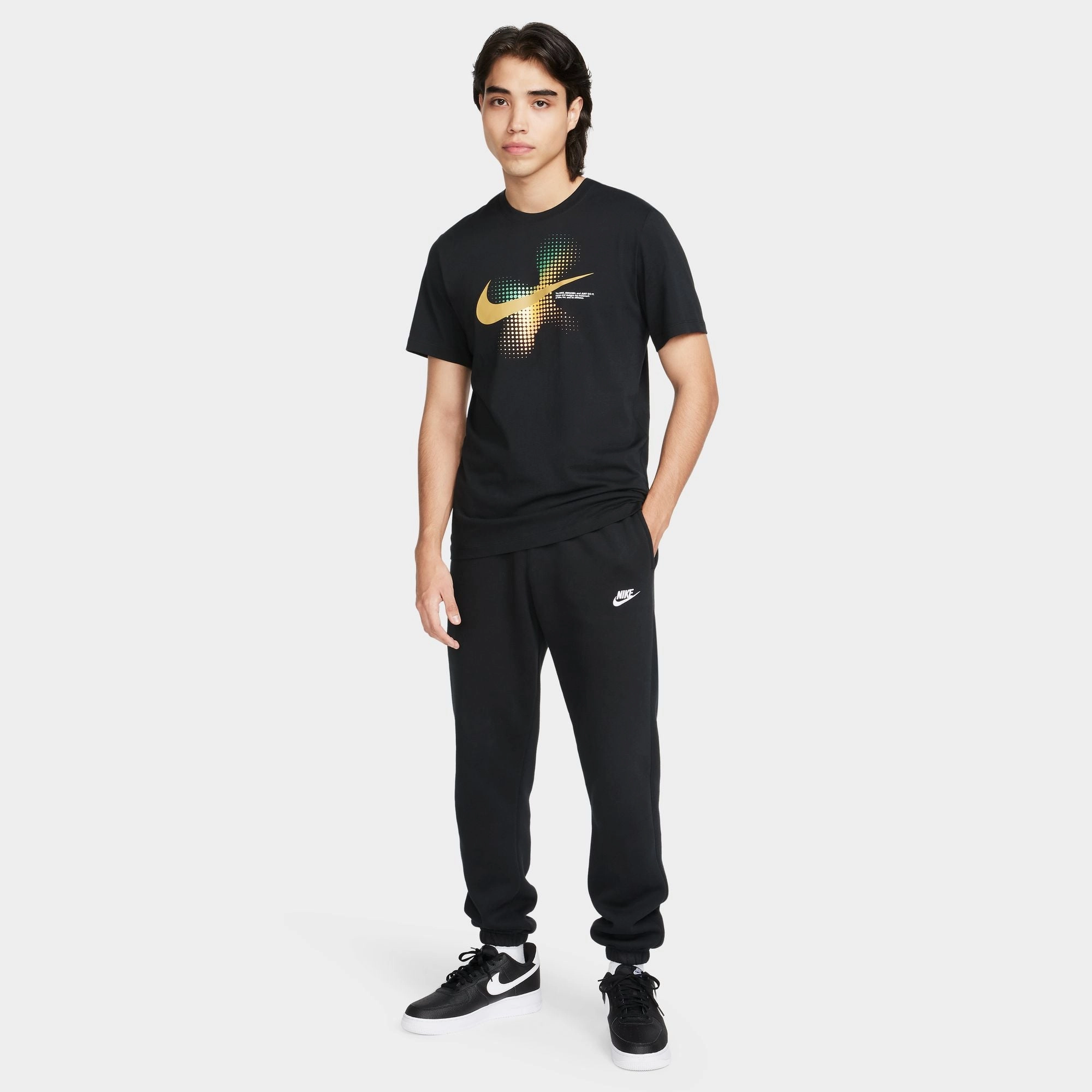 Swoosh Dots Graphic T-shirt Moisture Management Fabric