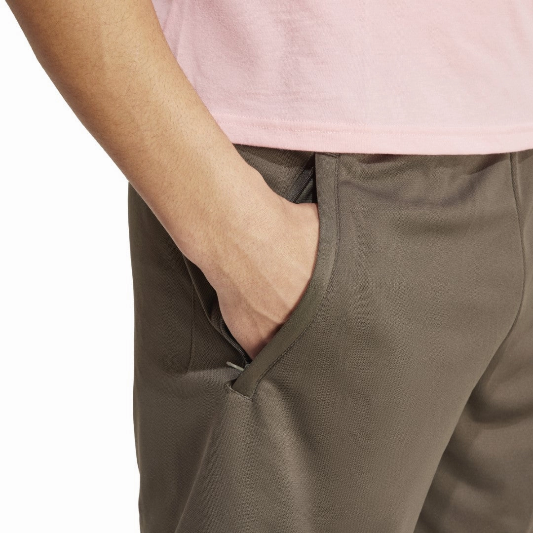 Train Essentials Logo Training Shorts Sporty Edge Weekend Casual