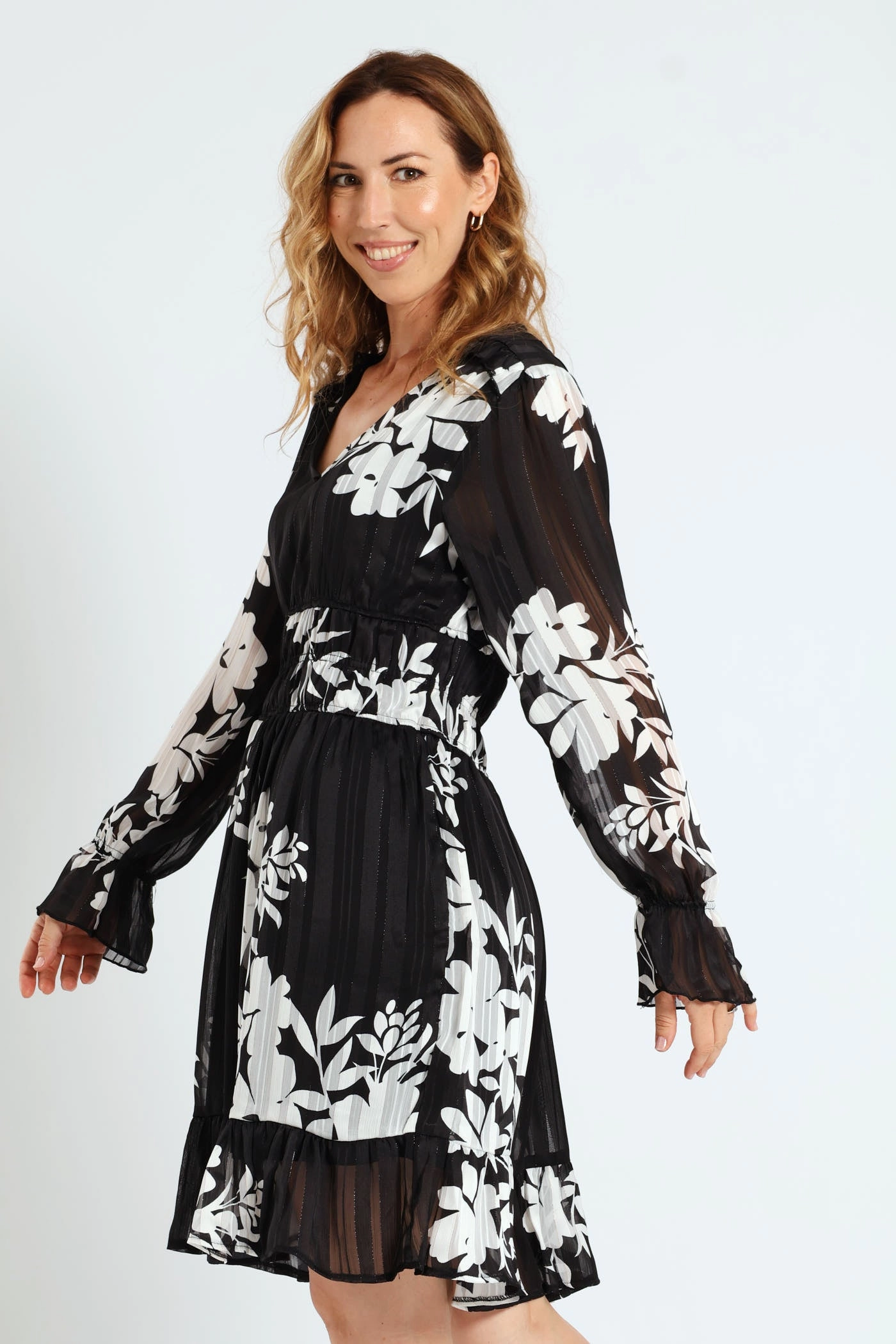 V-Neck Elasticated Waist Tea Dress - Black/White Chic and Stylish