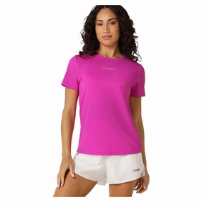 All-day Comfort Cozy And Warm Women's Never Give Up Active T-Shirt