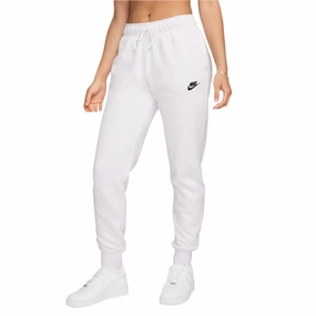 Layer Ready Cozy Fit Women's Sportswear Club Fleece Mid-Rise Joggers