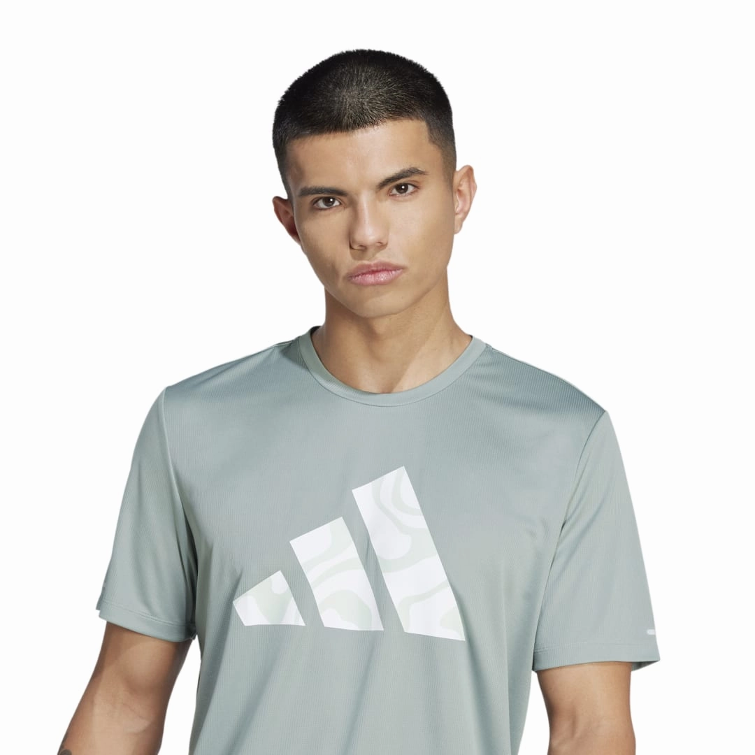 Casual Must-Have Run It Brand Love T-shirt